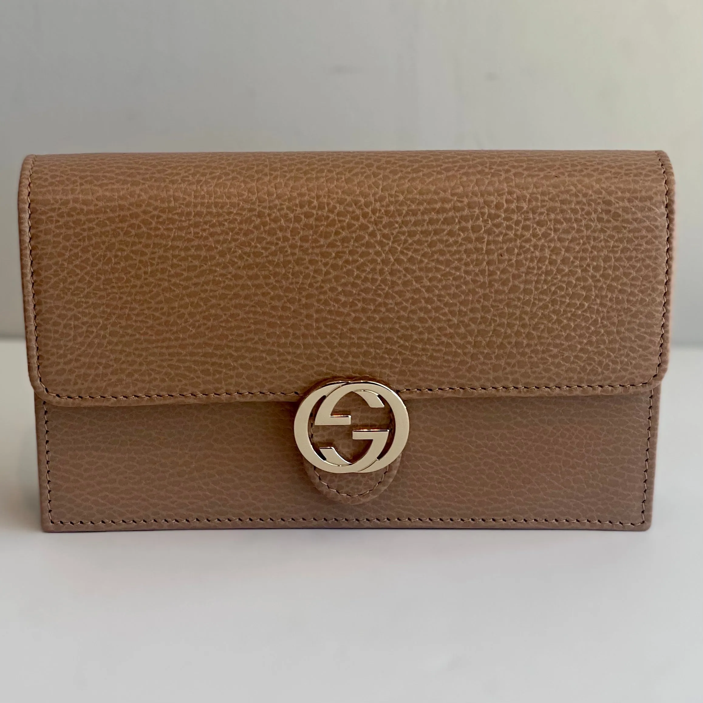 Gucci Dollar Interlocking GG Wallet On Chain