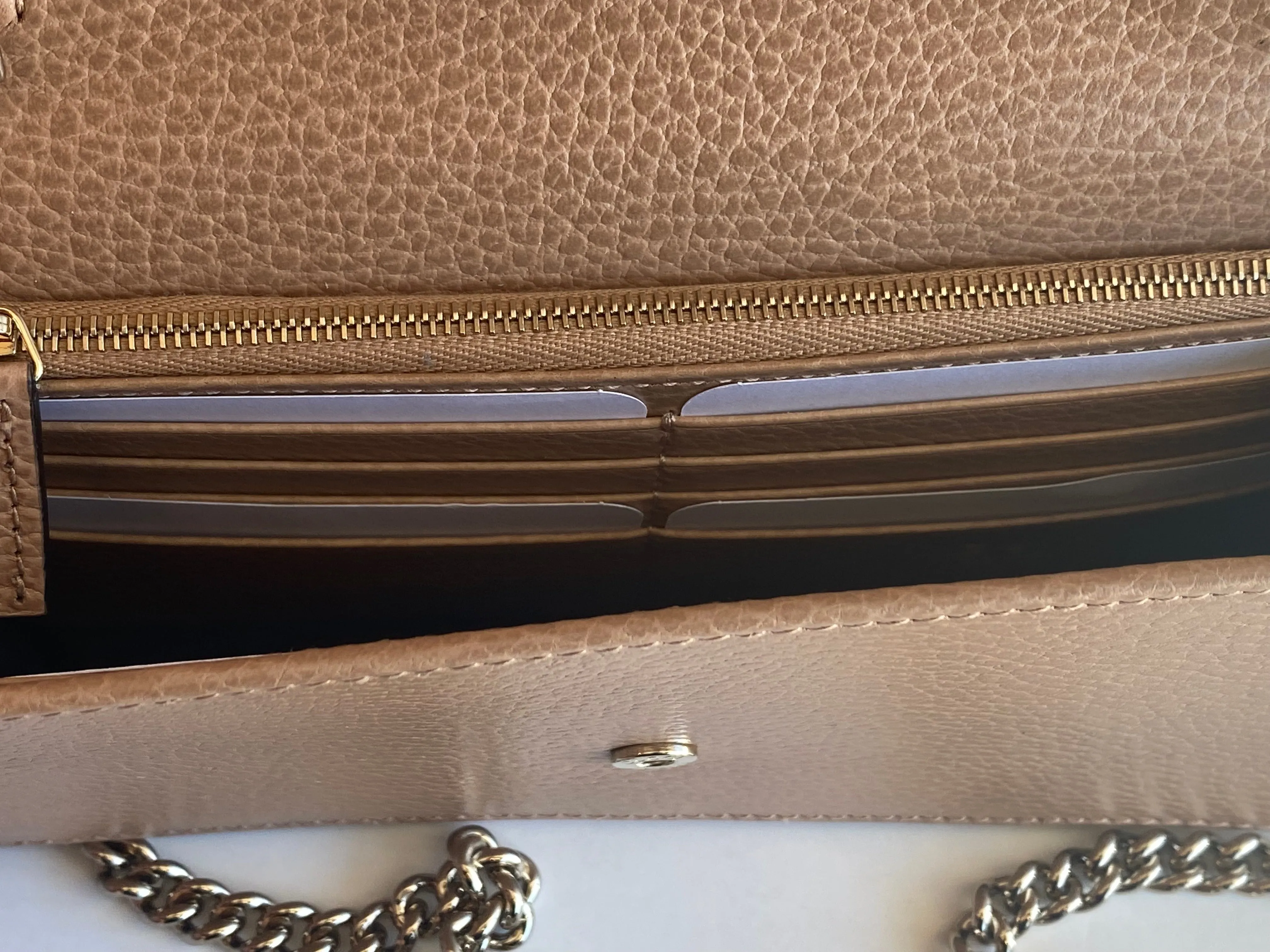 Gucci Dollar Interlocking GG Wallet On Chain