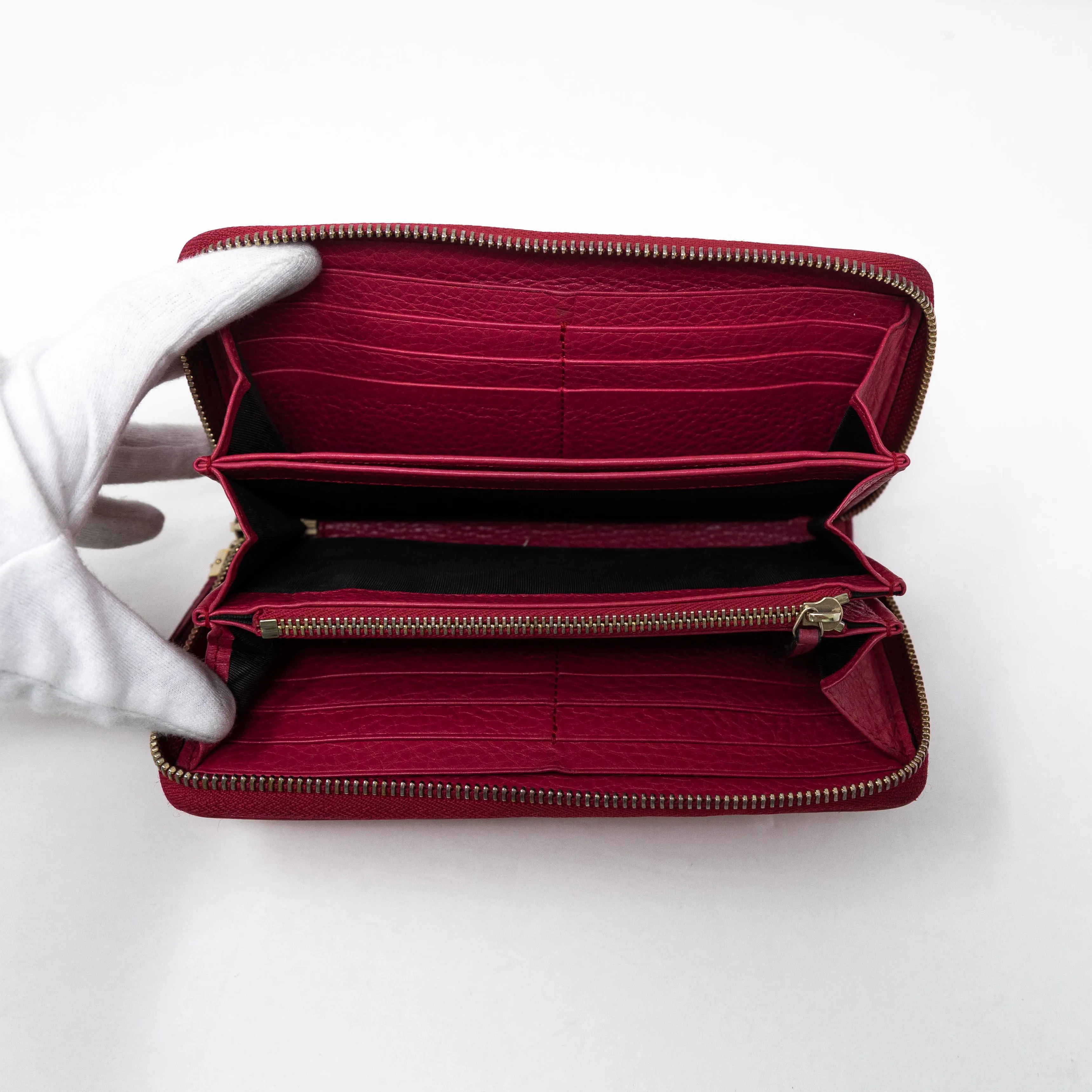 Gucci Pink Soho Wallet