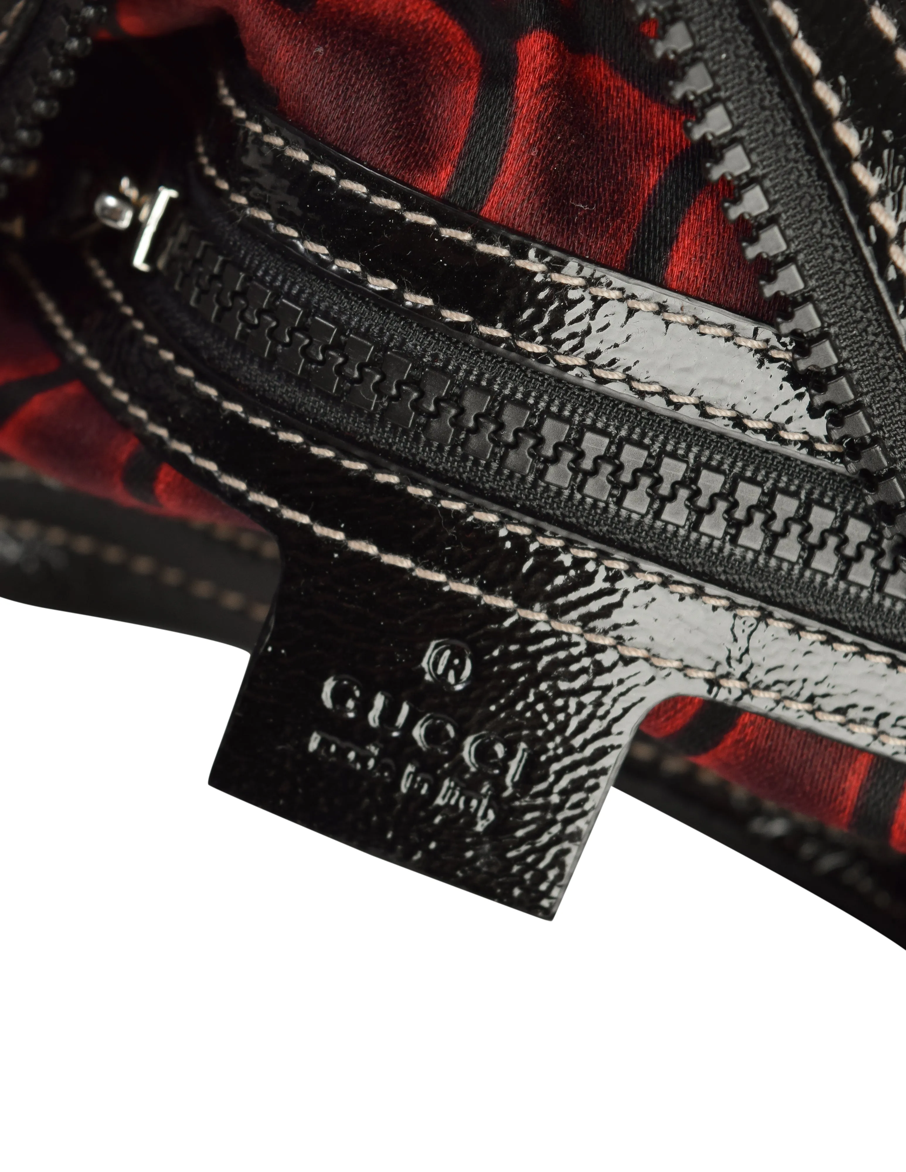 Gucci Vintage Black White Red GG Logo Quilted Snow Glam Hobo Bag