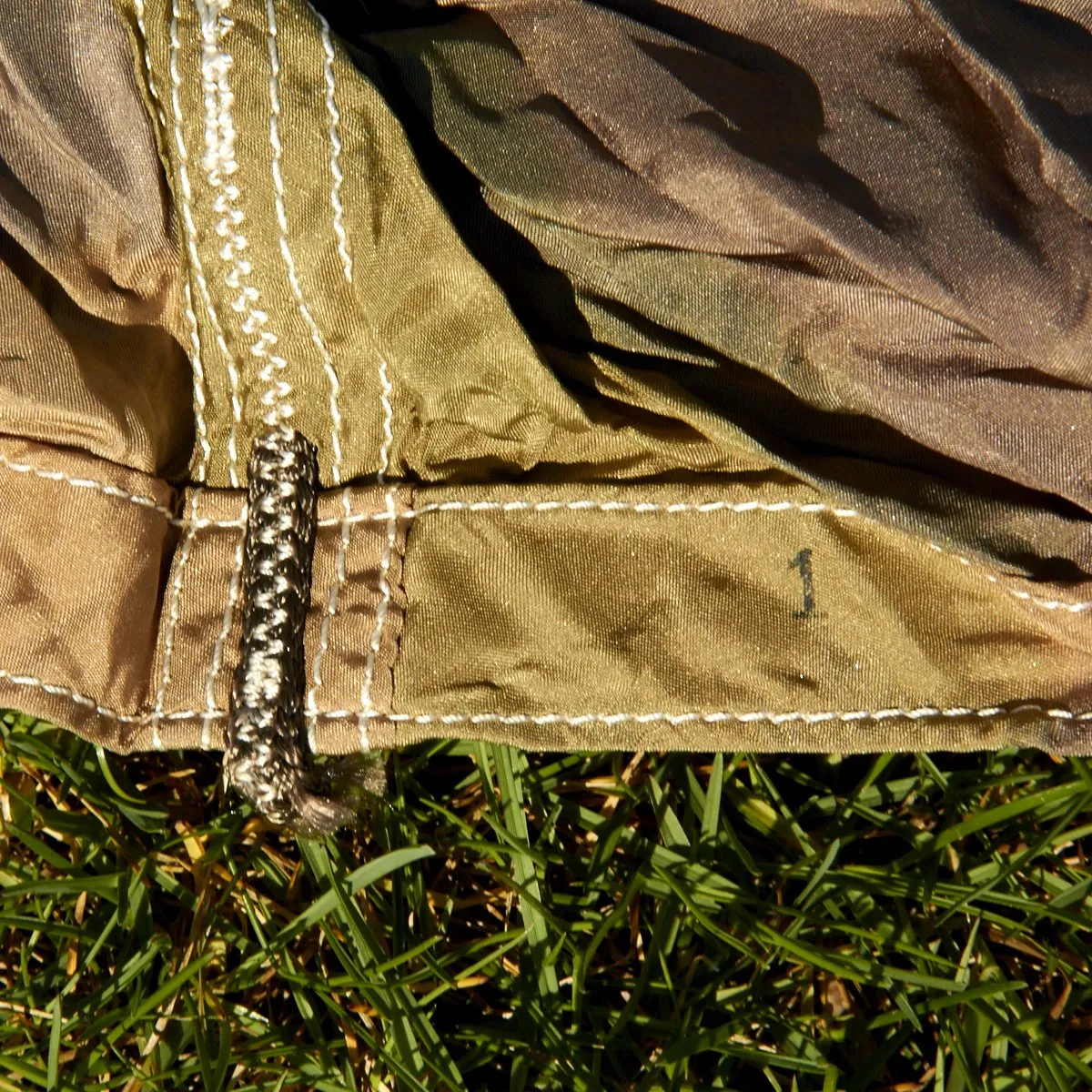 Original German WWII Fallschirmjager Camouflage Paratrooper RZ20 Parachute in Bring Home Box with Certificate